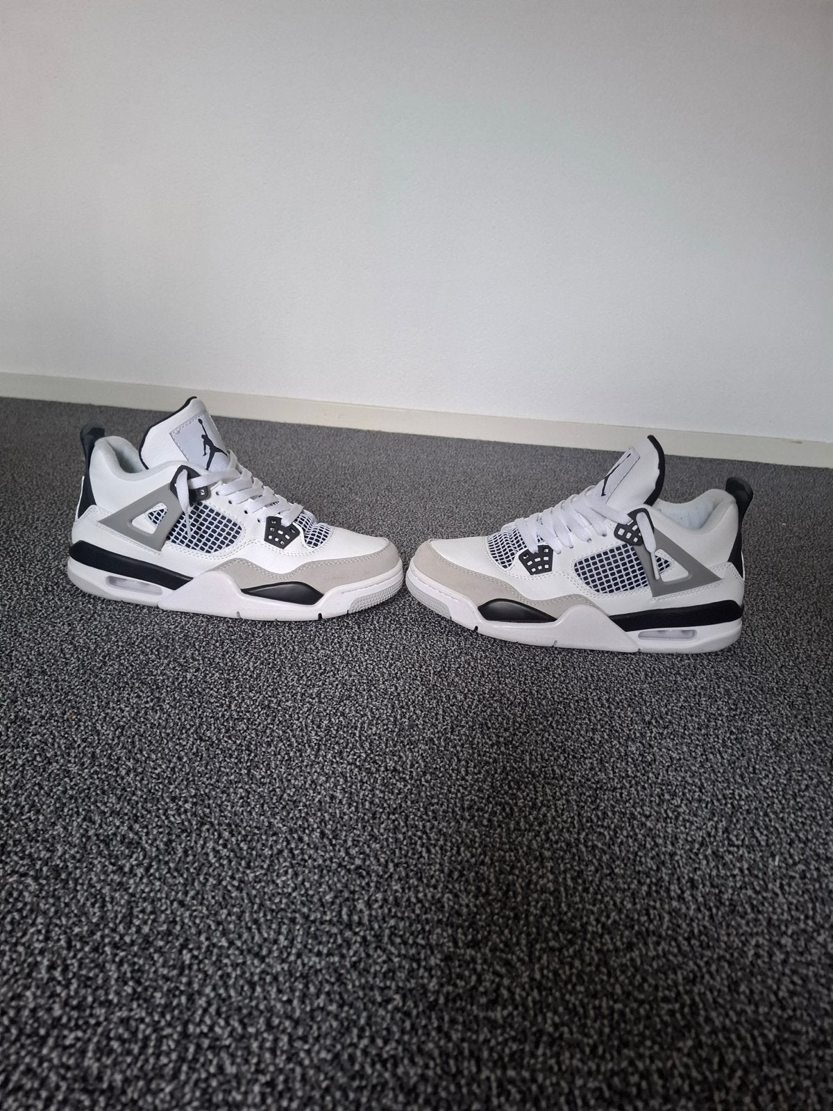 Nike Air Jordan 4s Maat 40, Kleding | Heren, Schoenen, Verzenden, Wit, Sneakers of Gympen, Zo goed als nieuw