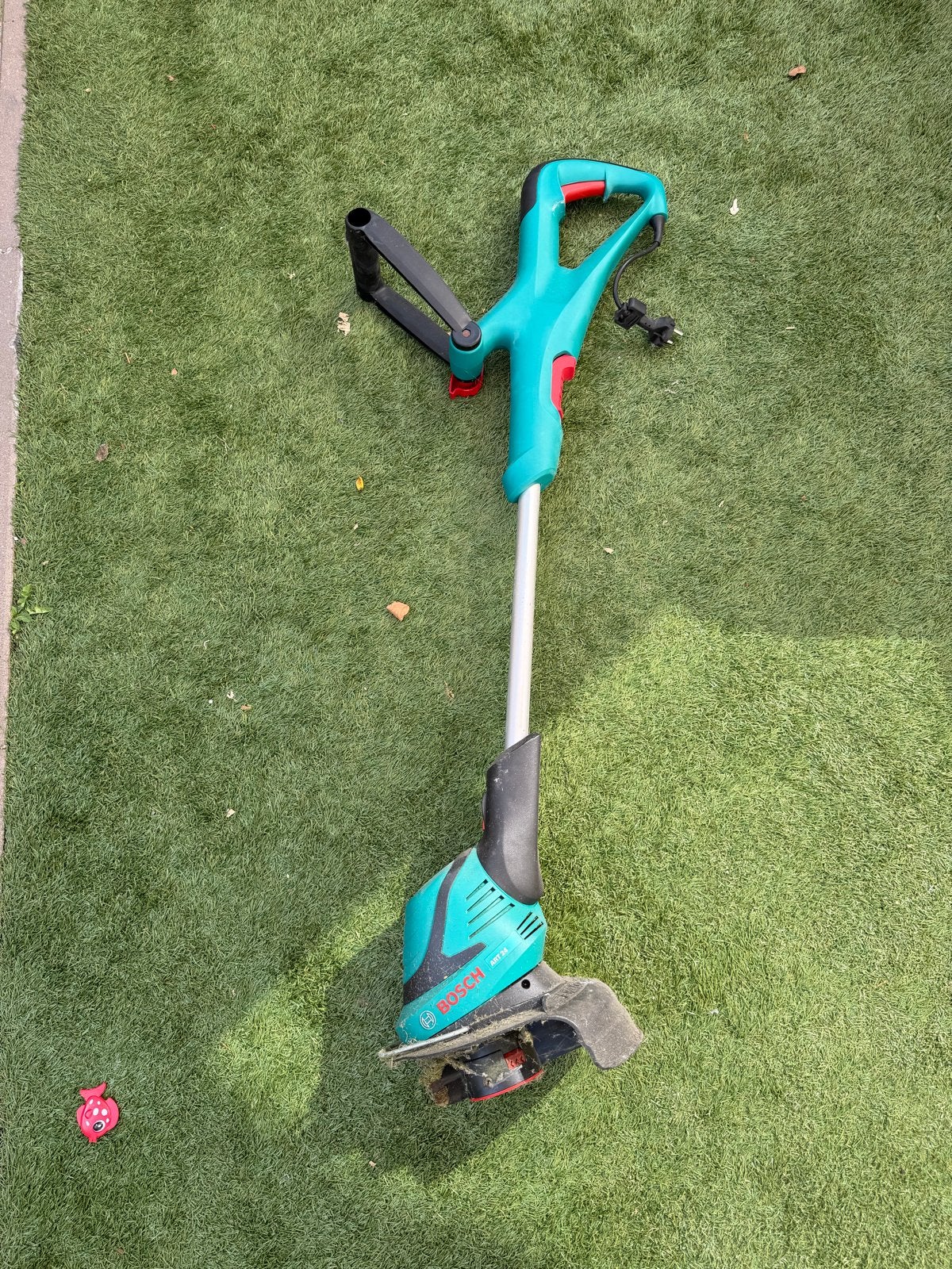 Bosch ART 24 elektrische grastrimmer, Tuin en Terras, Ophalen, Cirkelmaaier, Gebruikt, Elektrische grasmaaier