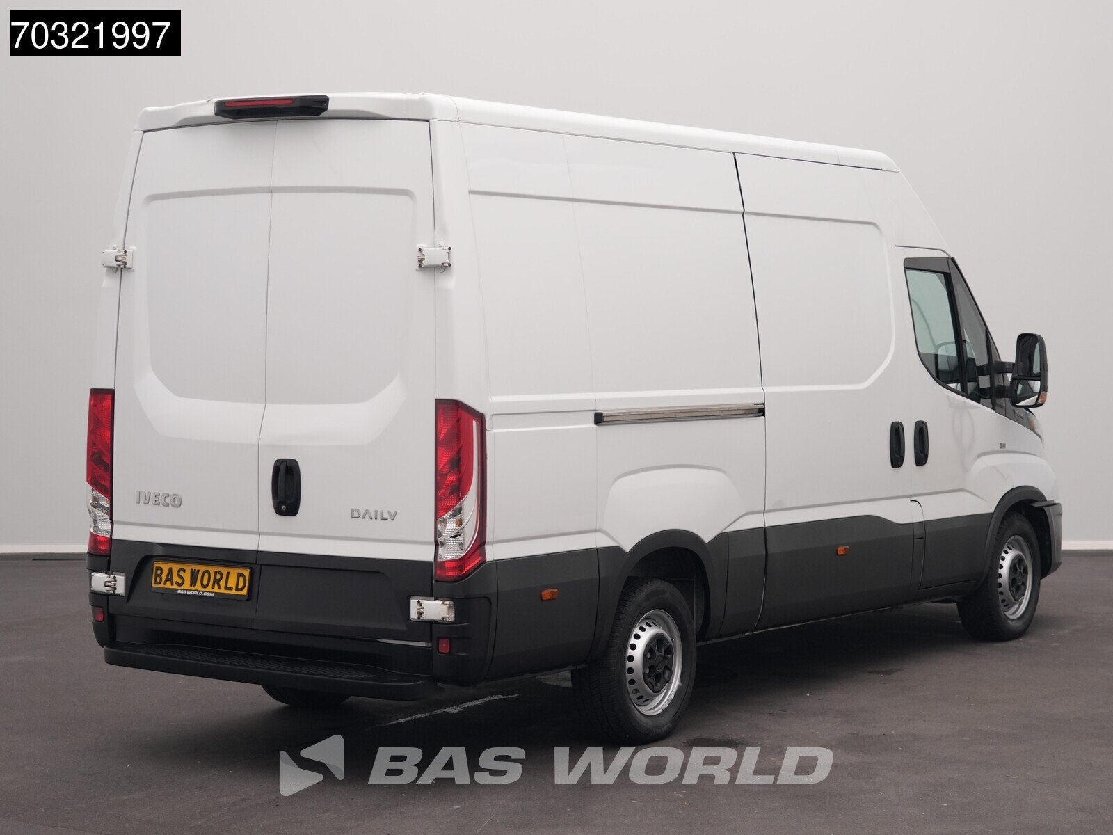 Iveco Daily 35S14 L2H2 Airco Cruise 3.5t Trekgewicht Euro6 L, Auto's, Bestelauto's, Stof, Gebruikt, Euro 6, Iveco