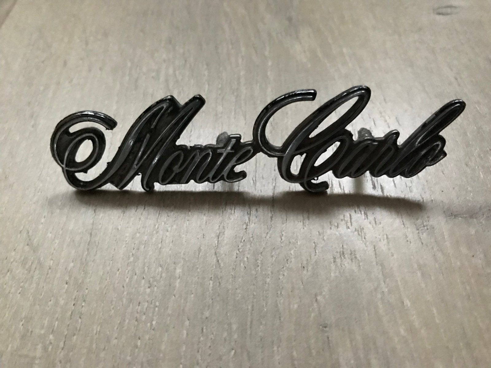Monte Carlo auto embleem, Auto diversen, Ophalen of Verzenden, Gebruikt