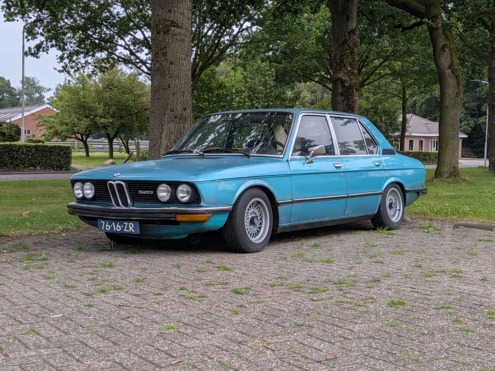 BMW 5-Serie 520 1973, Auto's, BMW, Particulier, 5-Serie, LPG, Sedan, Handgeschakeld, Origineel Nederlands, Groen, Zwart, Leder
