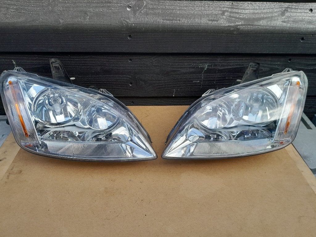 KOPLAMP Links & Rechts - Z.g.a.n. - FORD C-MAX - €30,- p.st., Verzenden, Nieuw, Ford