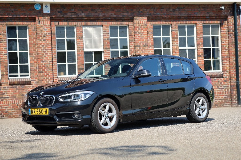 BMW 116i Executive Ori NL | NAP | Dealer Onderhouden | 2e, 1-Serie, 1280 kg, Zwart, Origineel Nederlands