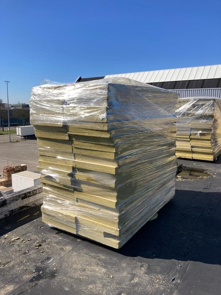 Rockwool isolatie - Zo goed als nieuw - 2m x 60cm x 8cm, Ophalen, Dakisolatie, Steenwol, Zo goed als nieuw