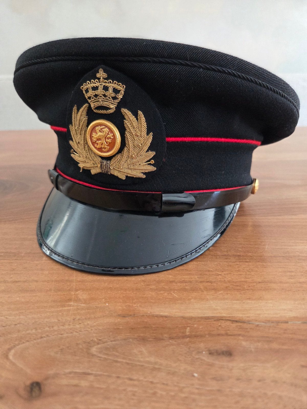 galapet leger maat 56 nieuwstaat, Ophalen of Verzenden, Landmacht, Nederland, Kleding of Schoenen