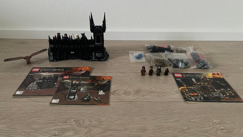 LEGO Lord of the Rings - Black Gate (79007) Orc Forge (9476), Verzenden, Lego, Zo goed als nieuw, Meerdere sets