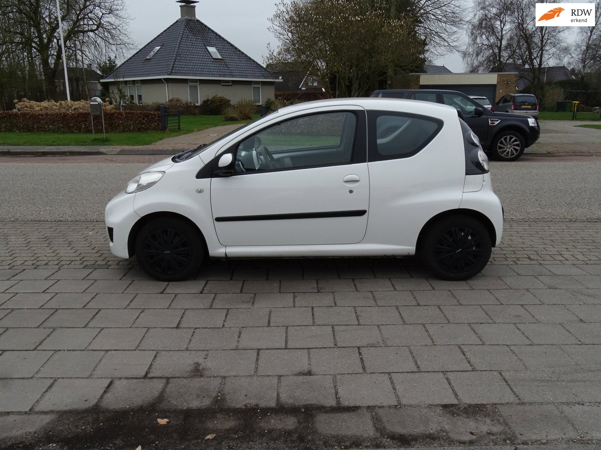 Peugeot 107 1.0-12V XR, Auto's, Peugeot, Voorwielaandrijving, Euro 5, Gebruikt, 4 stoelen