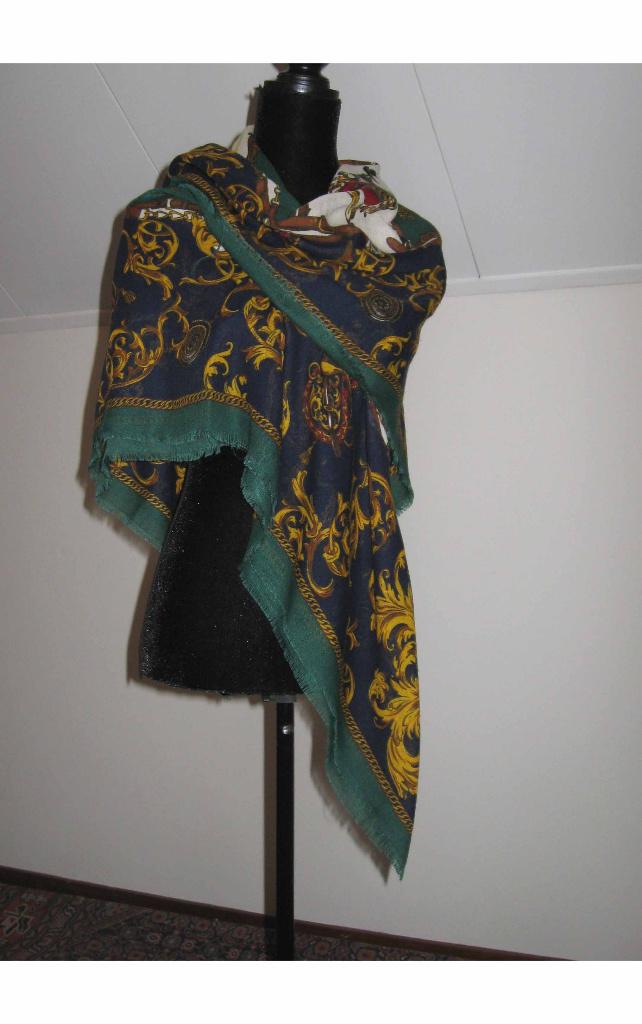 NIEUWE klassieke omslagdoek / stola, Maat 46/48 (XL) of groter, Nieuw, Ophalen of Verzenden, Stola