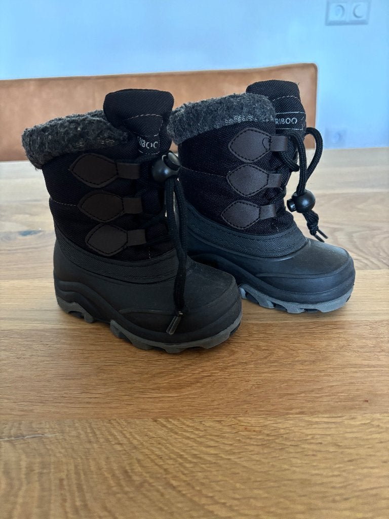 Zwarte Friboo snowboots maat 20/21, Ophalen, Gebruikt, Jongen of Meisje, Laarzen