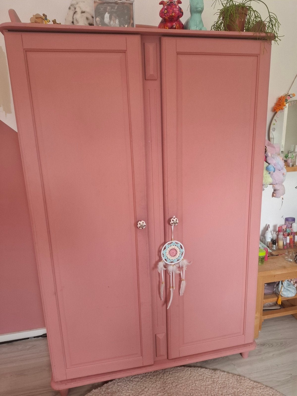 Oud roze kledingkast met twee deuren, Ophalen, Met deur(en), Gebruikt, Kinderkamer, Klassiek