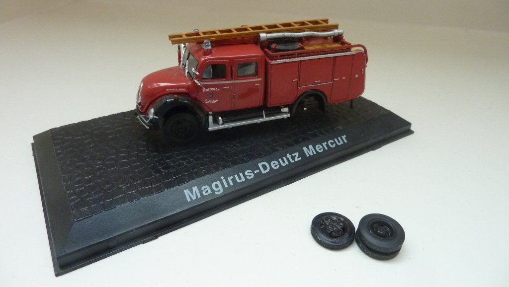 Atlas Magirus Mercur brandweerwagen met schade 1:72, Ophalen of Verzenden, Gebruikt, Bus of Vrachtwagen