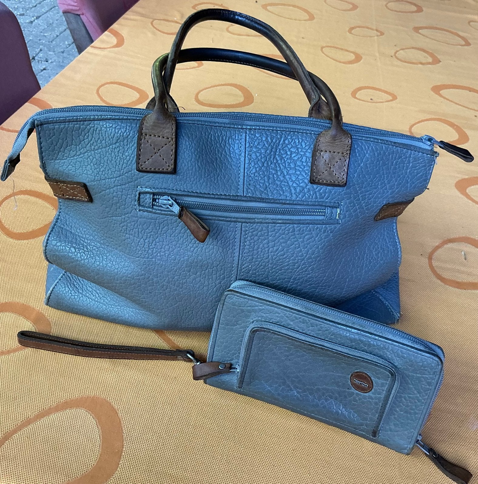 Handtas dames met portemonnee, Ophalen of Verzenden, Zo goed als nieuw, Beige, Guess