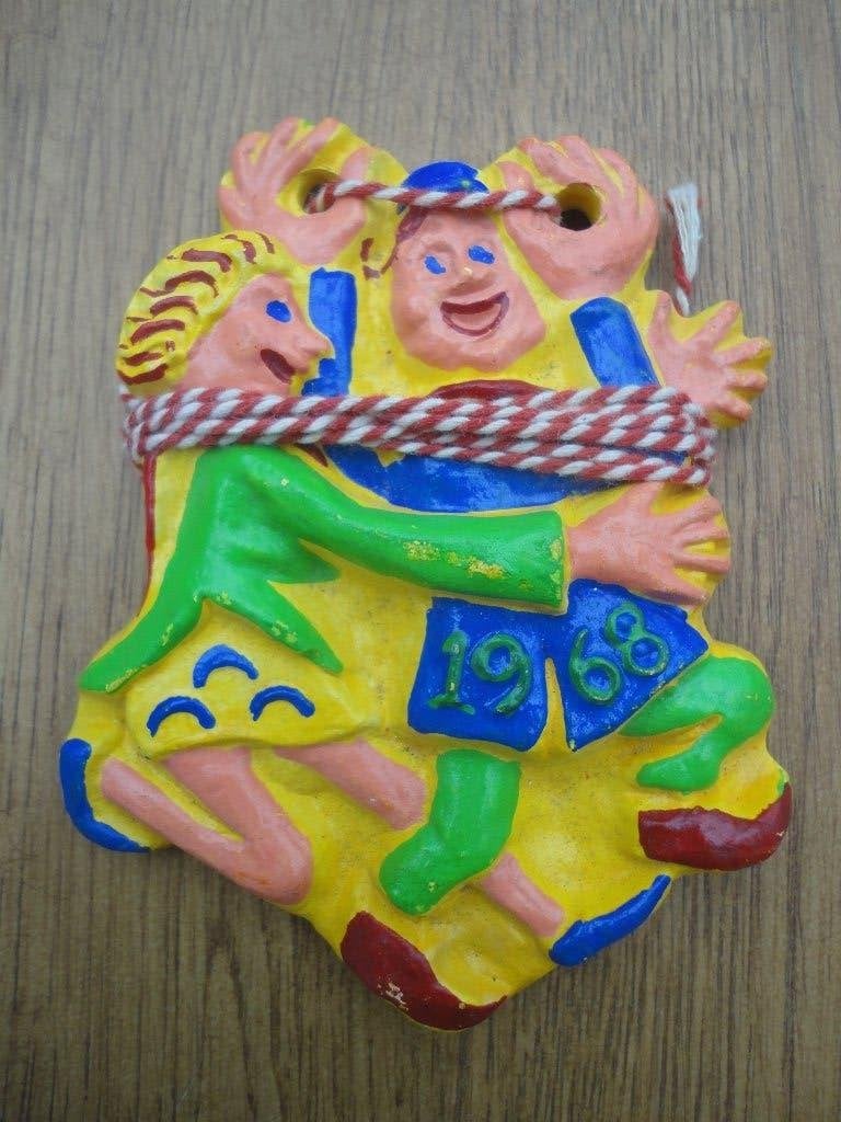 Prachtig origineel carnavalsinsigne Oosterhout 1968, Ophalen of Verzenden, Overige materialen, Nederland