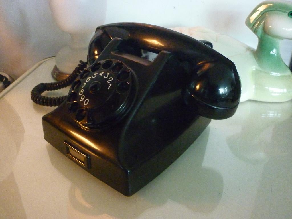 PTT Ericsson model 1959 telefoon Art Deco bakeliet Design, Verzamelen, Ophalen of Verzenden, Overige typen