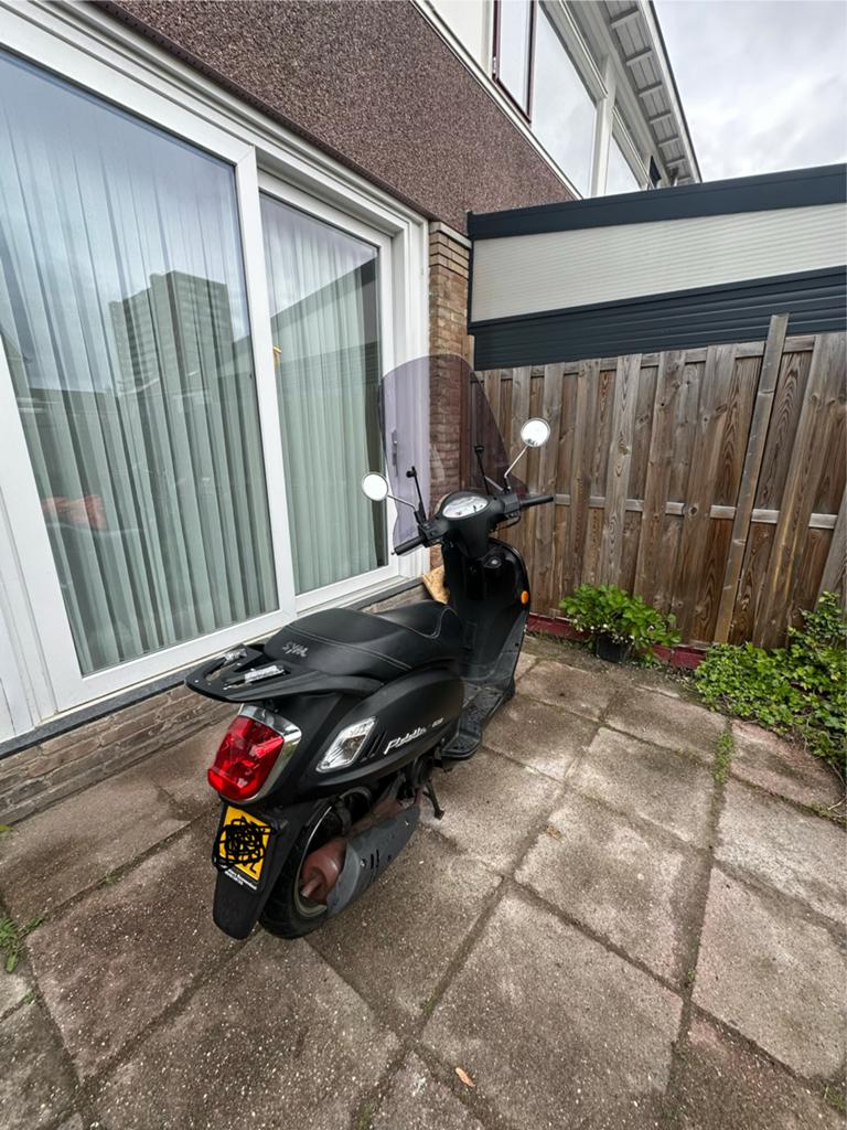 Scooter sym fiddle 2 - 2019, Fietsen en Brommers, Snorfietsen en Snorscooters, SYM, Ophalen of Verzenden, Zo goed als nieuw, Benzine