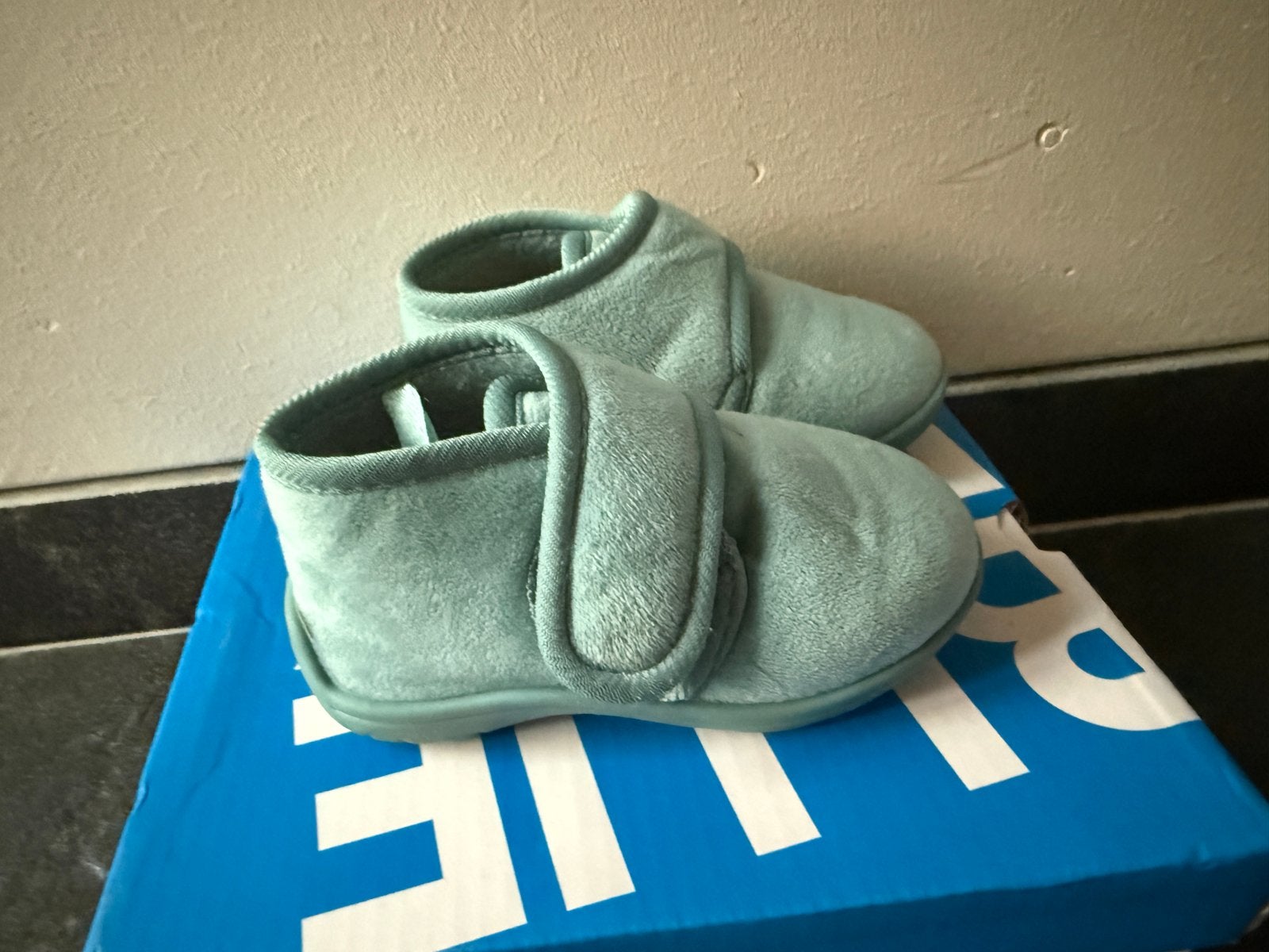 Zeeman slofjes maat 19/20, Kinderen en Baby's, Jongen of Meisje, Overige typen, Ophalen of Verzenden, Zo goed als nieuw