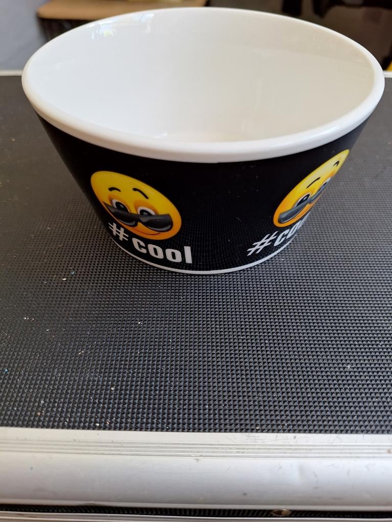 Schaaltje met cool smiley, Keramiek, Onbekend, Ophalen of Verzenden, Onbekend