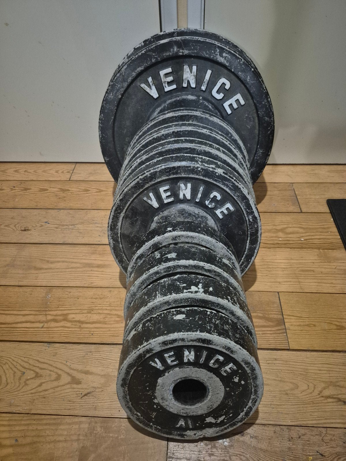 €1,- Betonnen Halterschijven - Totaal 100kg, Ophalen, Gebruikt, Armen, Halterschijven