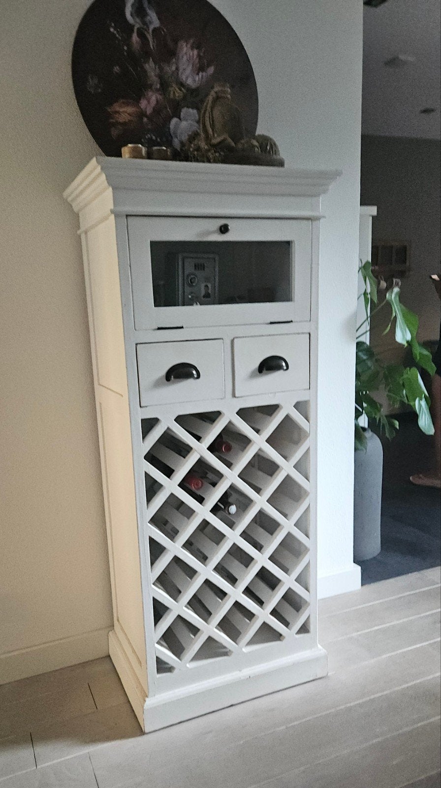 Wijnrek kast wit, 2x  lades en 1x glazen klep 140x60x40, Huis en Inrichting, Woonaccessoires | Wijnrekken, Ophalen, Hout
