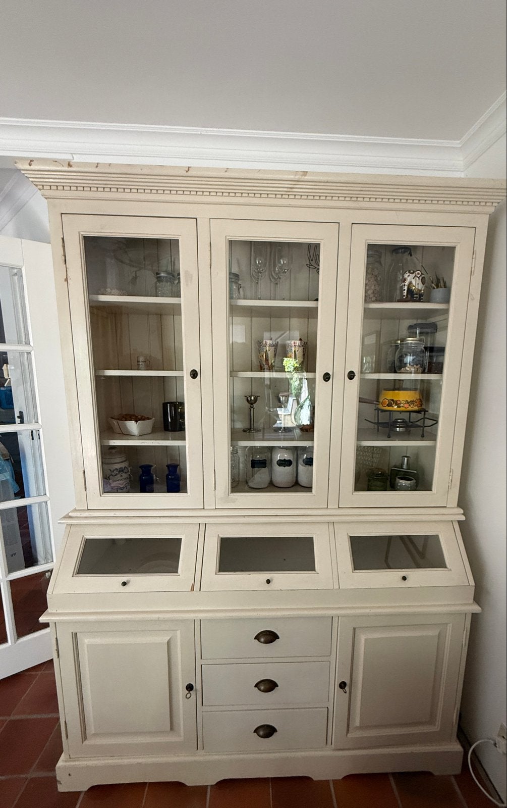 Buffetkast - Crème met glazen deuren en lades 208x148x52, Ophalen, Gebruikt, 100 tot 150 cm, 200 cm of meer