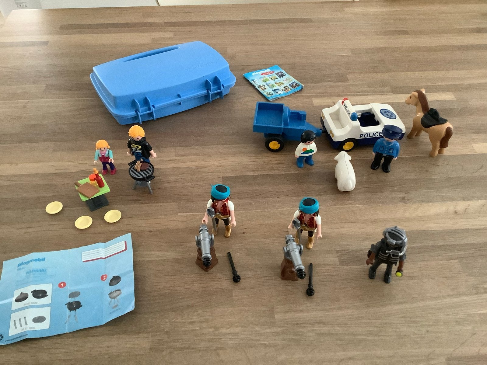 Diverse Playmobil sets: piraten,politie en paard en barbecue, Ophalen of Verzenden, Gebruikt