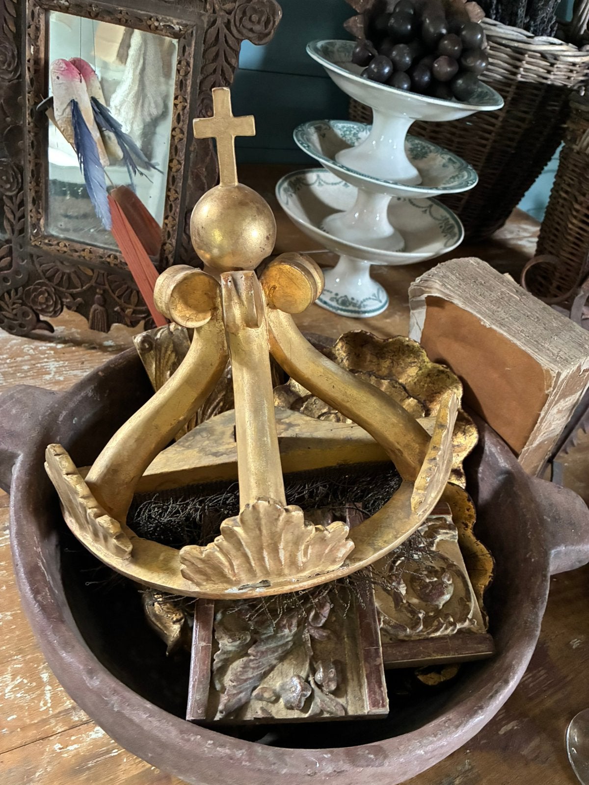 Antiek bois dore kroontje, Ophalen of Verzenden