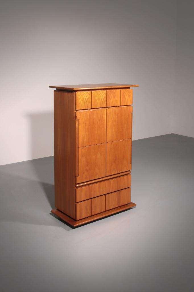 Italian Design Cabinet Cerniera by Silvana Arcelli Montanari, Huis en Inrichting, Kasten | Buffetkasten, Zo goed als nieuw, 150 tot 200 cm