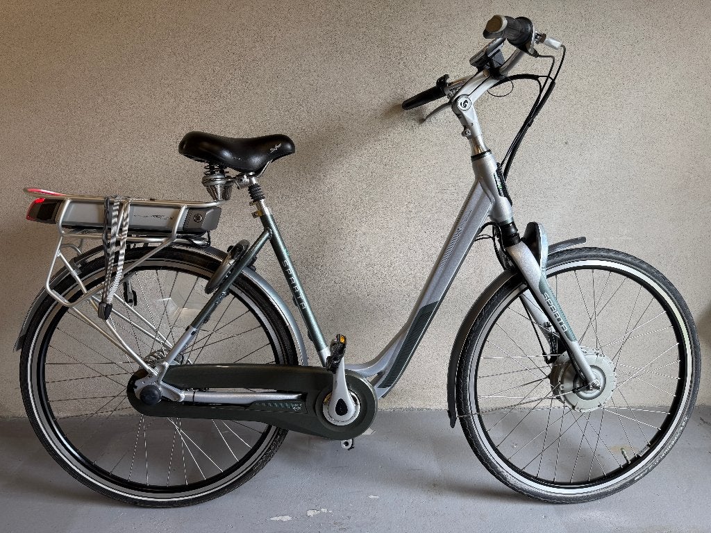Zeer nette elektrische damesfiets - Sparta F8I, Ophalen, Sparta, Versnellingen, Trommelrem