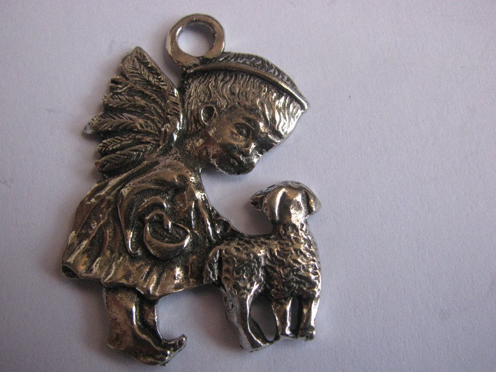 Hangertje van 94% Tin - Engel / Meisje met Schaap 4.5 cm, Overige materialen, Verzenden, Zo goed als nieuw, Zilver