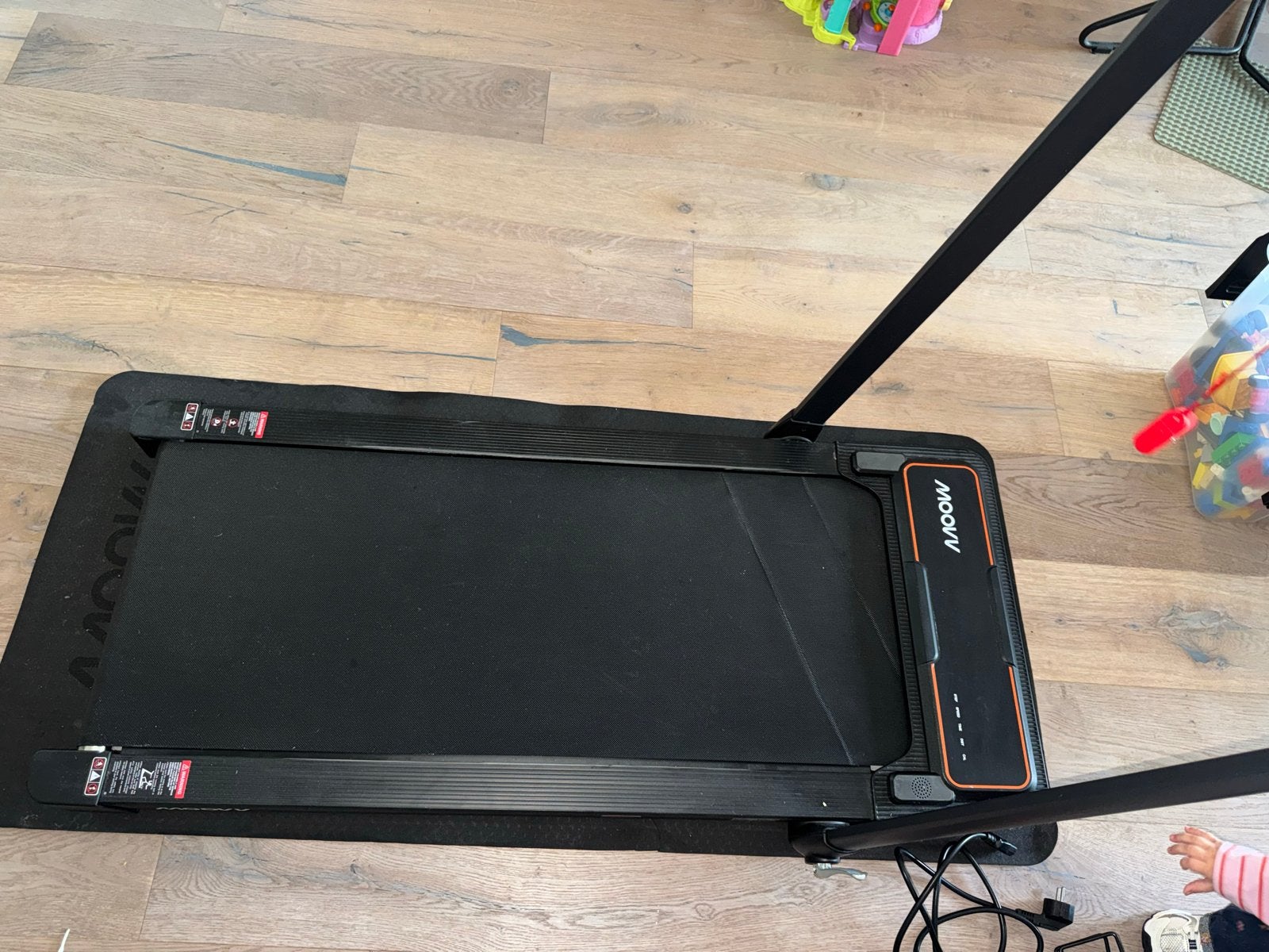 Foto 5 van Moovv SmartStep Pro v2 Incline Loopband - Zwart