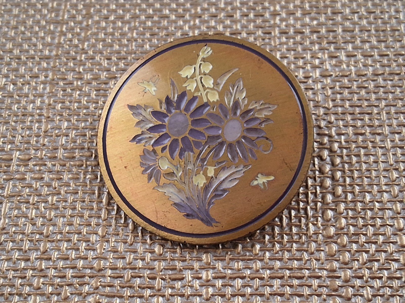 Vintage metalen broche met emaille bloemmotief, Ophalen of Verzenden