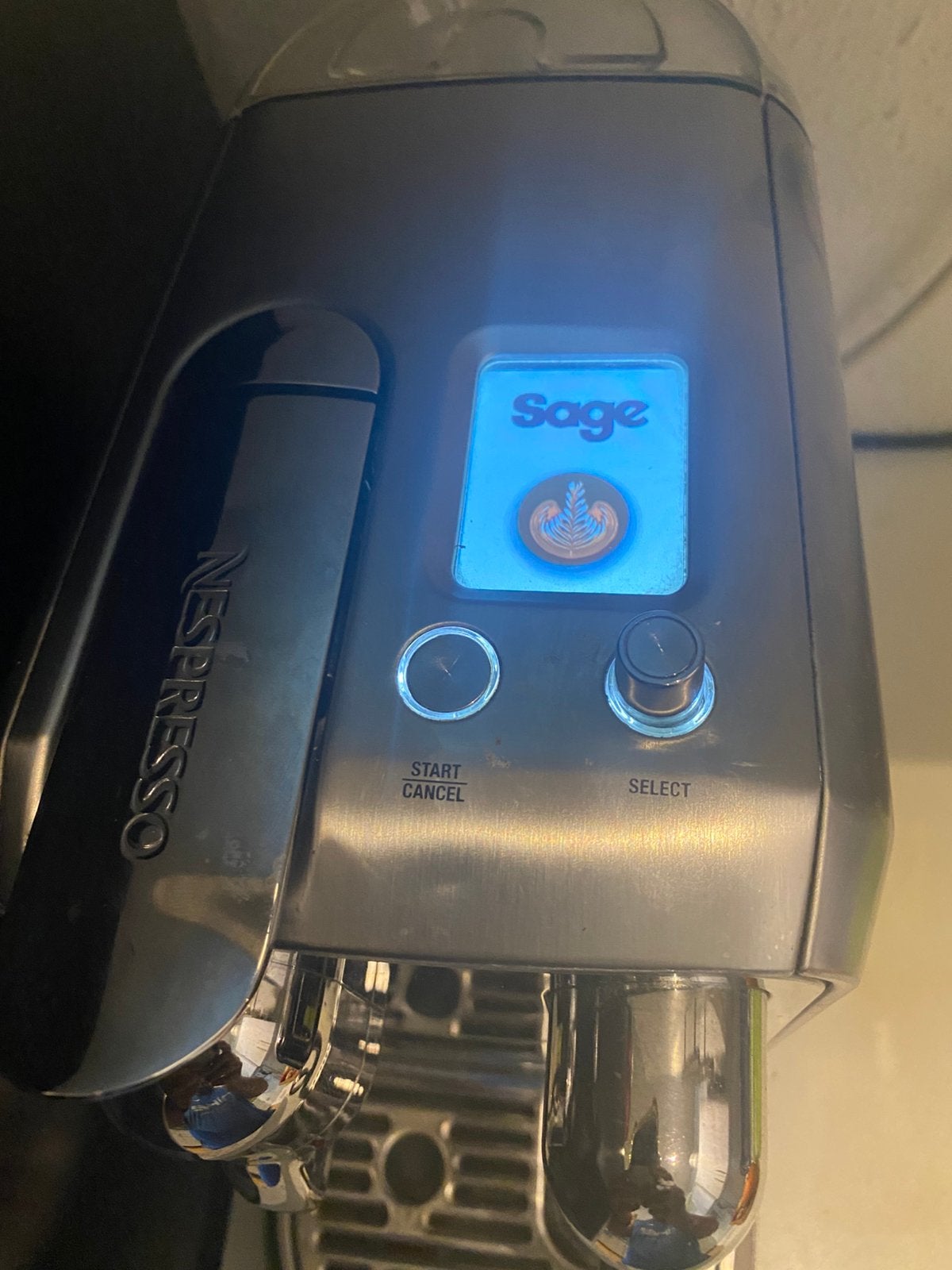 Sage Nespresso Creatista Plus  RVS- Koffiezetapparaat, Witgoed en Apparatuur, Koffiezetapparaten, Stoompijpje, Koffiepads en cups