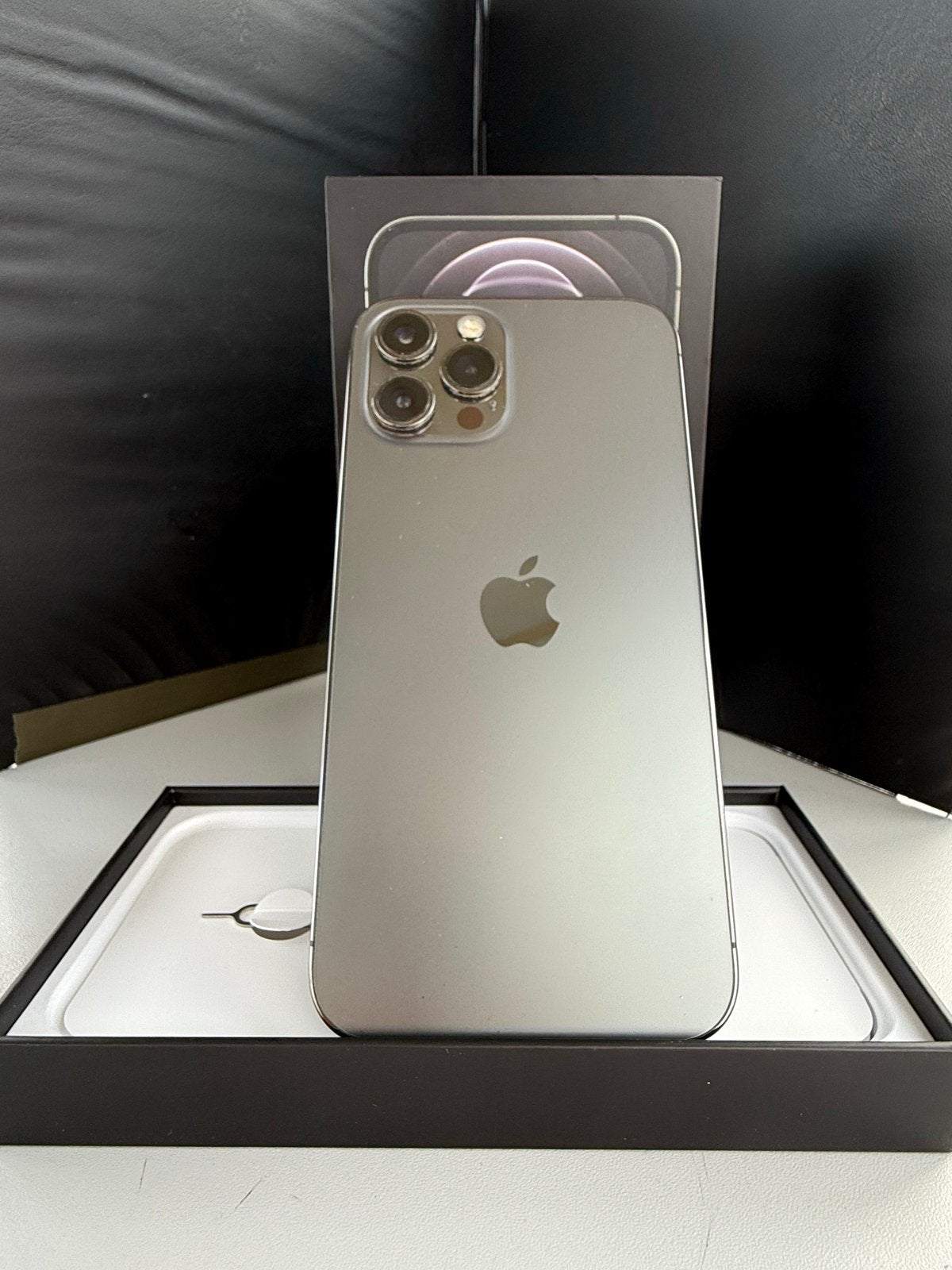 iPhone 12 Pro Max Grafiet Zwart 128GB - Onbeschadigd, 128 GB, Zwart, Zo goed als nieuw, IPhone 12 Pro Max