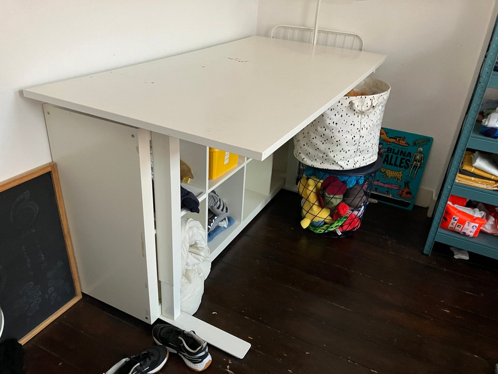 Verstelbare werktafel IKEA voor textiel, naaien, tekenen, Huis en Inrichting, Bureaus, Ophalen, In hoogte verstelbaar, Gebruikt