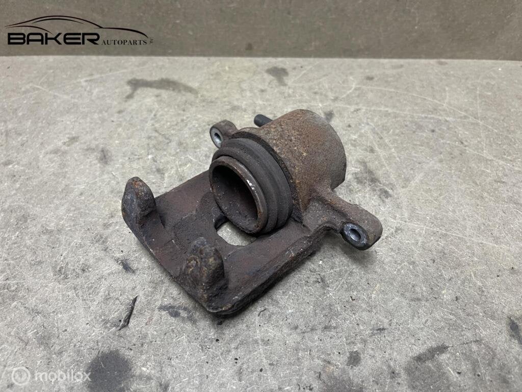 Remklauw linksvoor  Suzuki Alto V 1.0  ('09-'15), Ophalen of Verzenden, Suzuki, Gebruikt, Suzuki