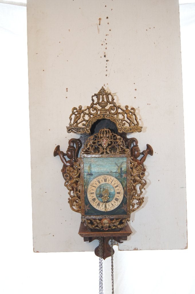 Antiek Friese stoeltjesklok met Handgeschilderde Wijzerplaat, Antiek en Kunst, Ophalen of Verzenden