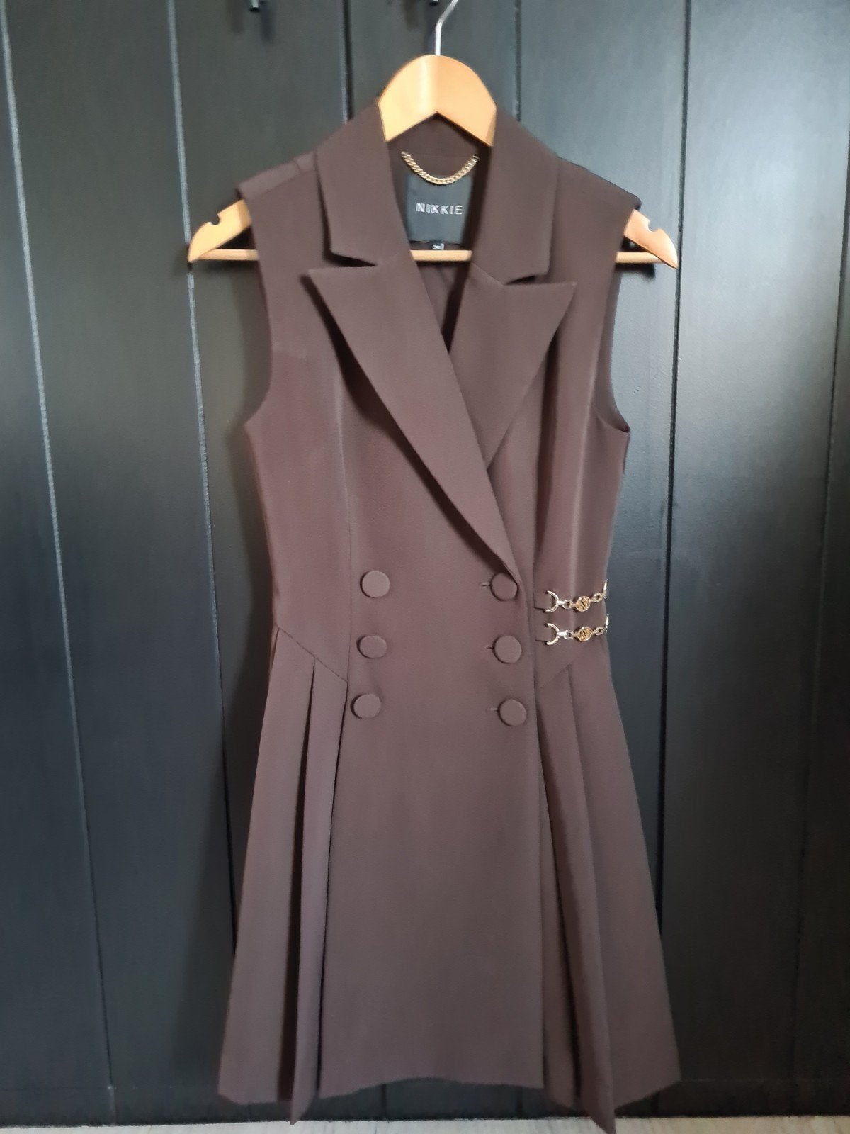 nieuw Nikkie blazer jurk bruin maat 34 / xs, Ophalen of Verzenden, Nieuw, Bruin, Boven de knie