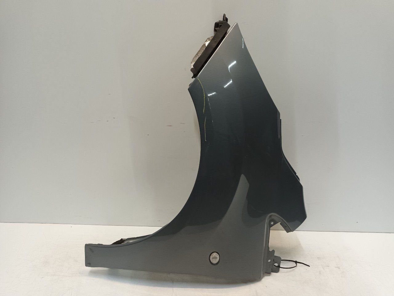 Voorscherm links Ford Ka, Onderdelen@venauto.nl, Van der Ven Autorecycling B.V., Gebruikt, Ettenseweg 76, 4706 PB Roosendaal, The Netherlands
