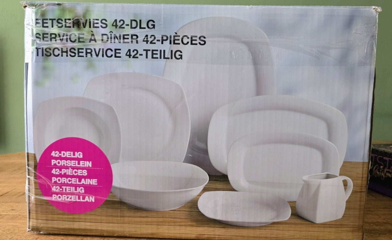 Nieuw 42-delig porseleinen eetservies, Ophalen, Nieuw, Effen, Porselein