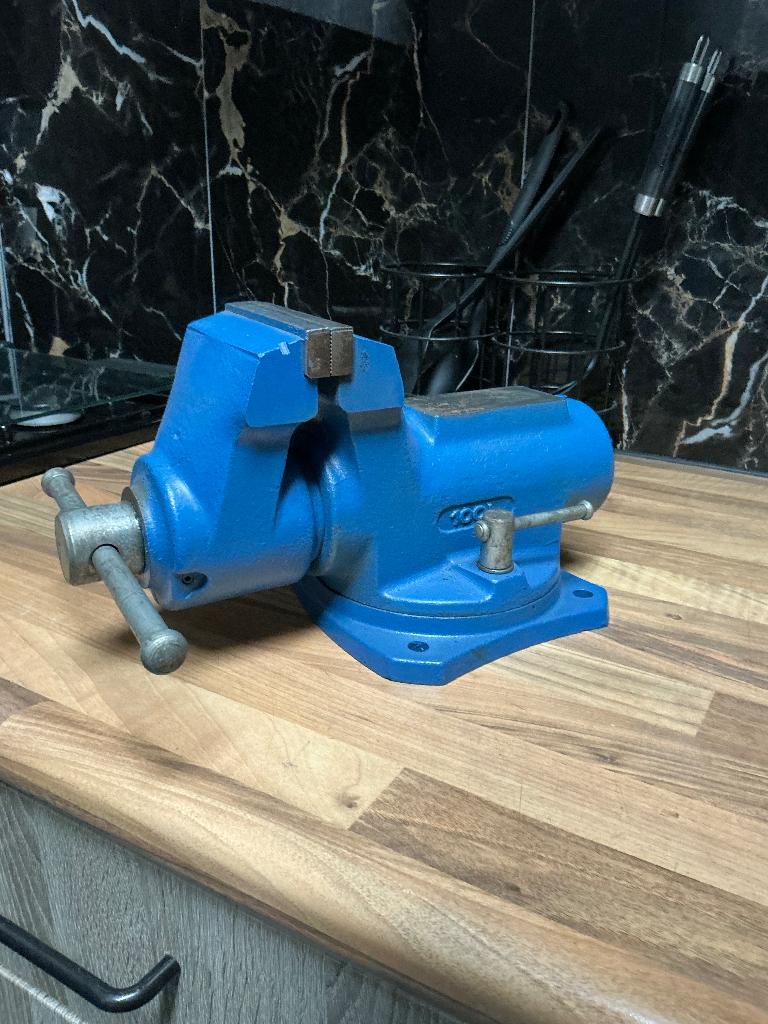 Bankschroef, Doe-het-zelf en Verbouw, Werkbanken, Ophalen, Gebruikt, Minder dan 70 cm, Bankschroef