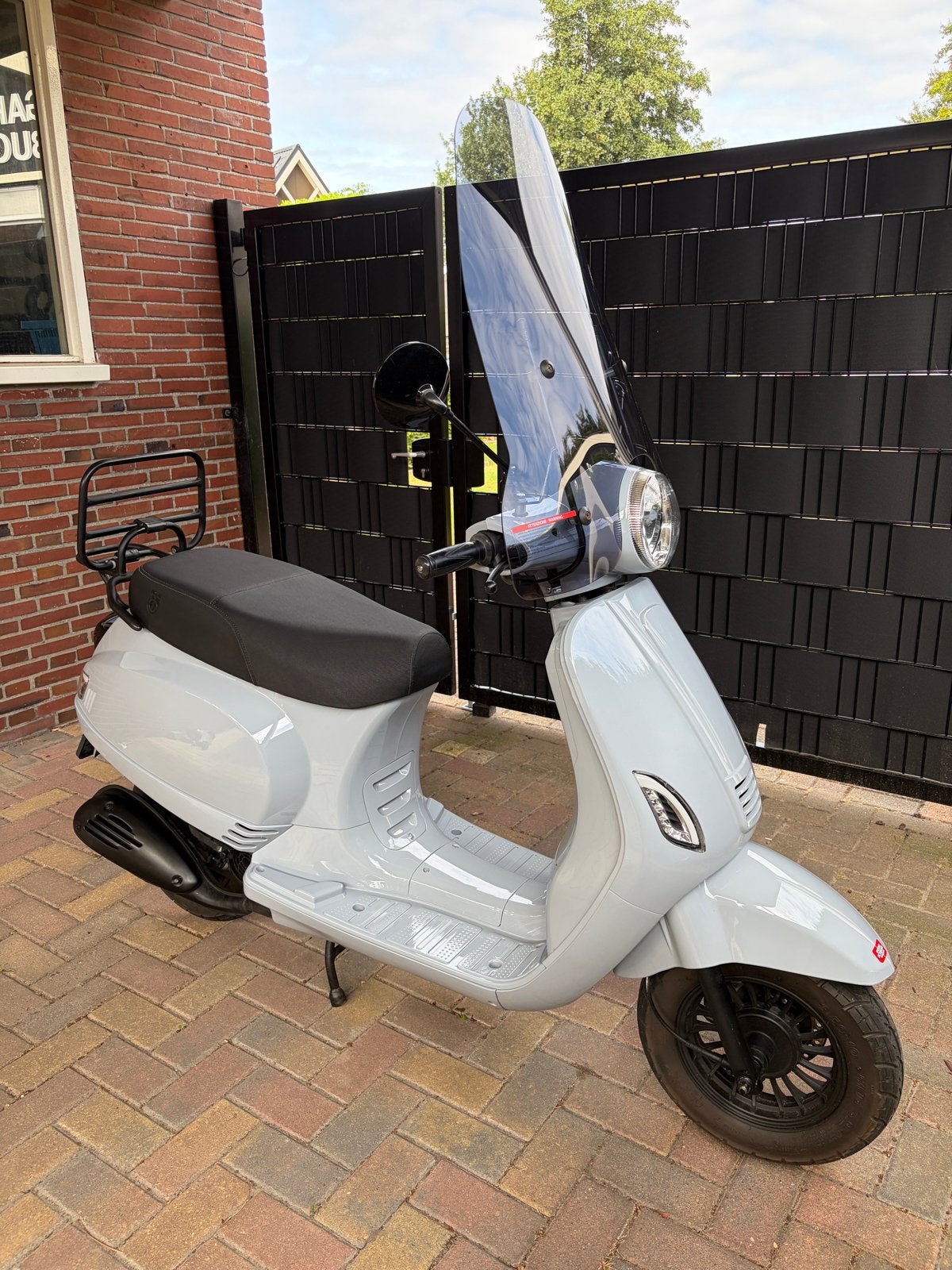 BTC Riva bromscooter - Grijs, Zo goed als nieuw, Benzine, Ophalen, Overige merken