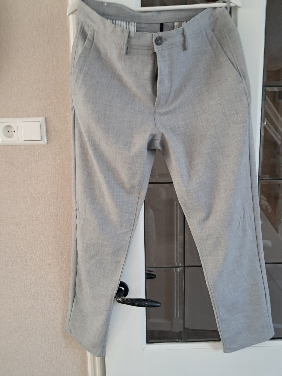 heren broek mt 42 is zéér mooi splinternieuw, Kleding | Heren, Ophalen of Verzenden, Zo goed als nieuw