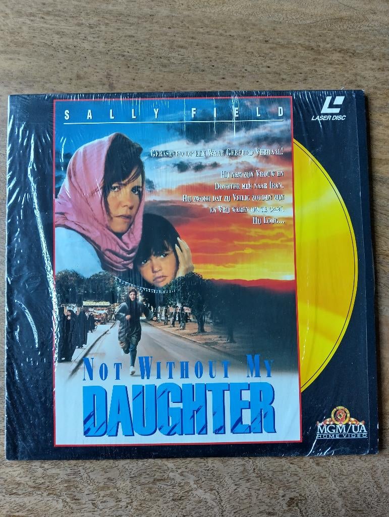 Not Without My Daughter * LaserDisc * Cd Video * Laser Disc, Cd's en Dvd's, Dvd's | Overige Dvd's, Zo goed als nieuw, Alle leeftijden