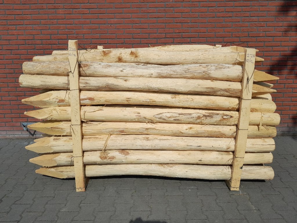 Foto 7 van Robiniahouten palen, robinia paal 200cm lang 10-12cm dik