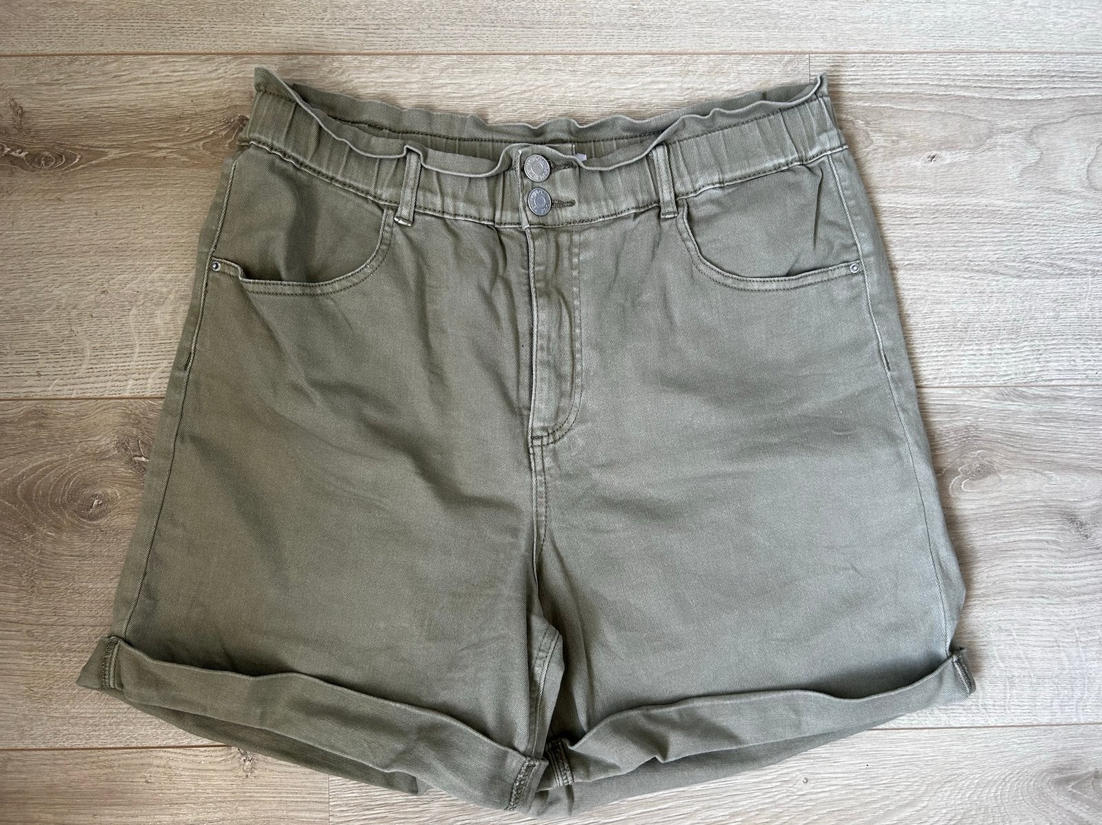 Nieuwe M&S Mode korte broek maat 44, Kort, Maat 46/48 (XL) of groter, Nieuw, Ophalen of Verzenden