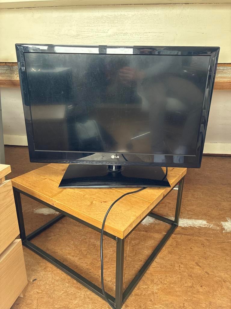 LG tv 80cm zonder afstandsbediening, Ophalen, Gebruikt, 60 tot 80 cm, LG