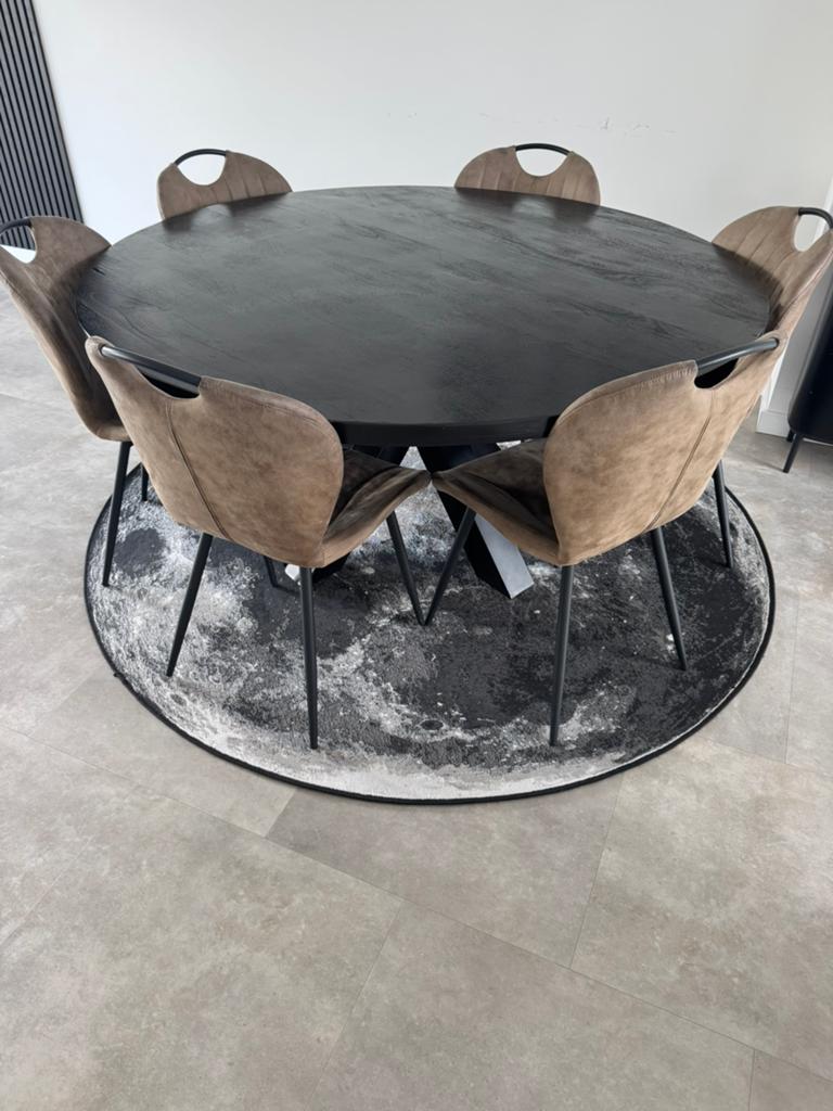 Mangohout 160 cm tafel met stoelen, Huis en Inrichting, Ophalen of Verzenden, Rond, Metaal, 150 tot 200 cm