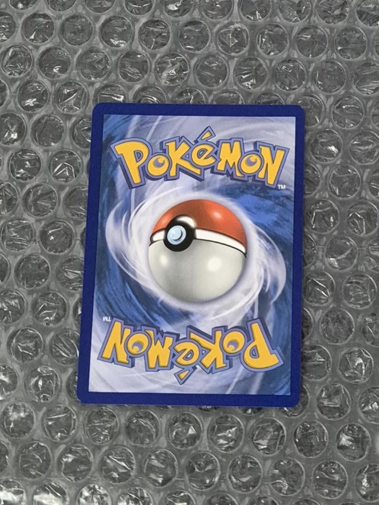 Full Art Trainer Brassius 135/131 Prismatic Evolutions PRE, Ophalen of Verzenden, Zo goed als nieuw, Losse kaart, Foil