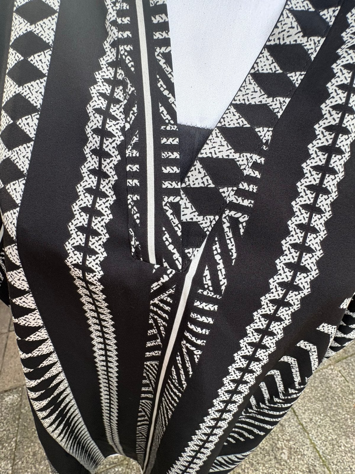 Etnische Tuniek / Lange Blouse - Grafische Print, Ophalen of Verzenden, Zo goed als nieuw, Zwart, Blouse of Tuniek