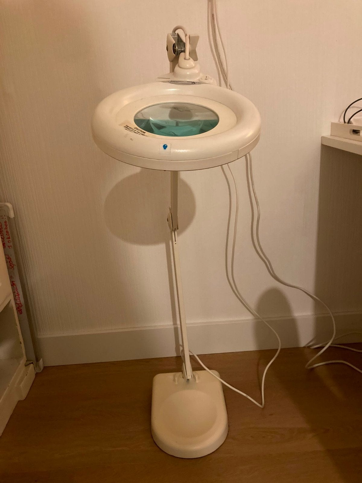 Loeplamp op voet, Ophalen, Zo goed als nieuw, Loeplamp